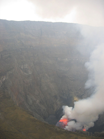 Nyiragongo042